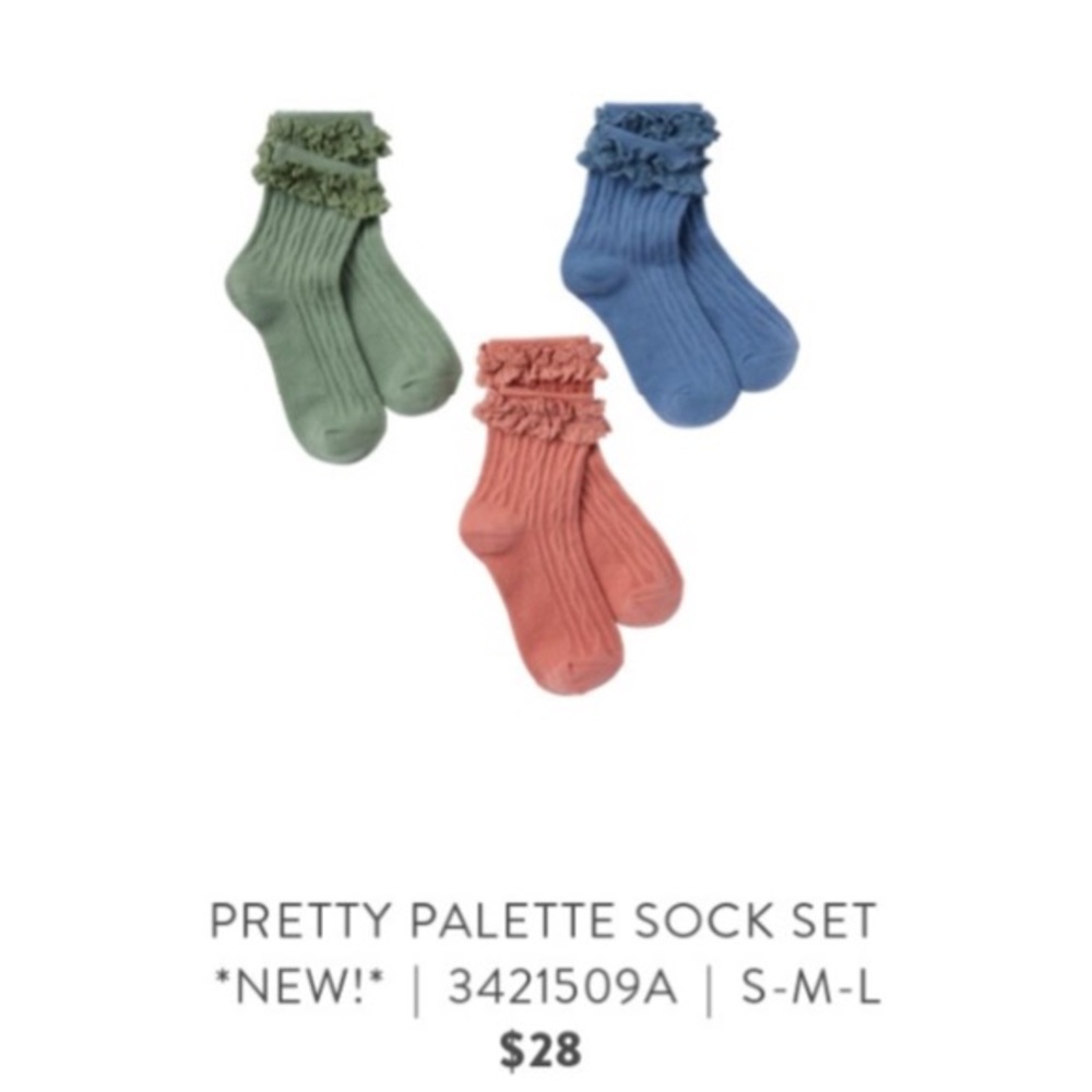 Matilda Jane Socks NWOT $12
Size Medium